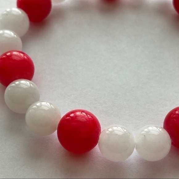 PINK Jade & Milky White Jade Stretch Bracelet - Picture 3 of 10